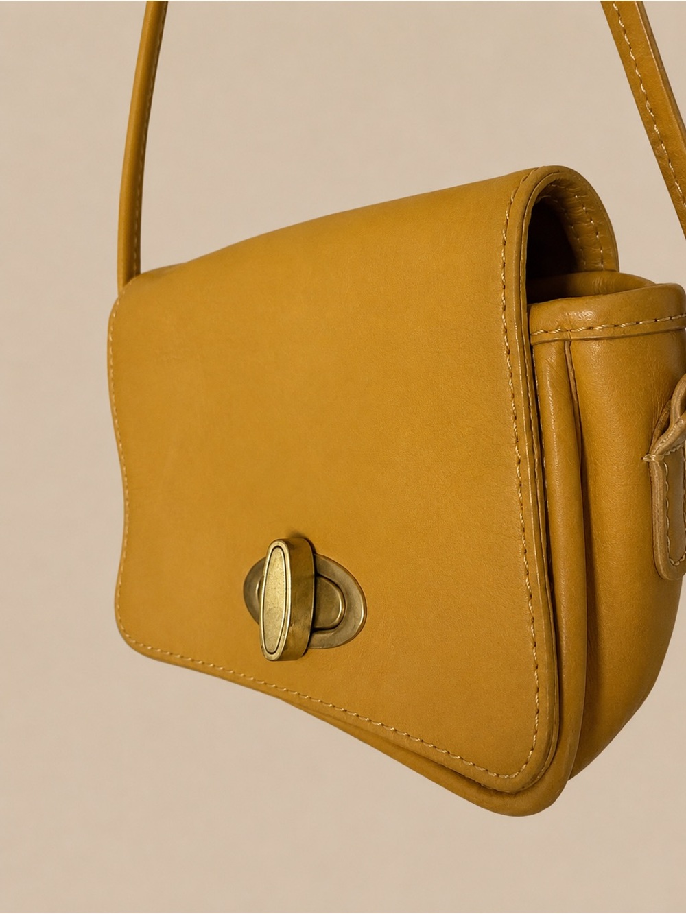 Vintage Crown Court Mustard Yellow Leather Turnlock Crossbody Bag Made in Englan